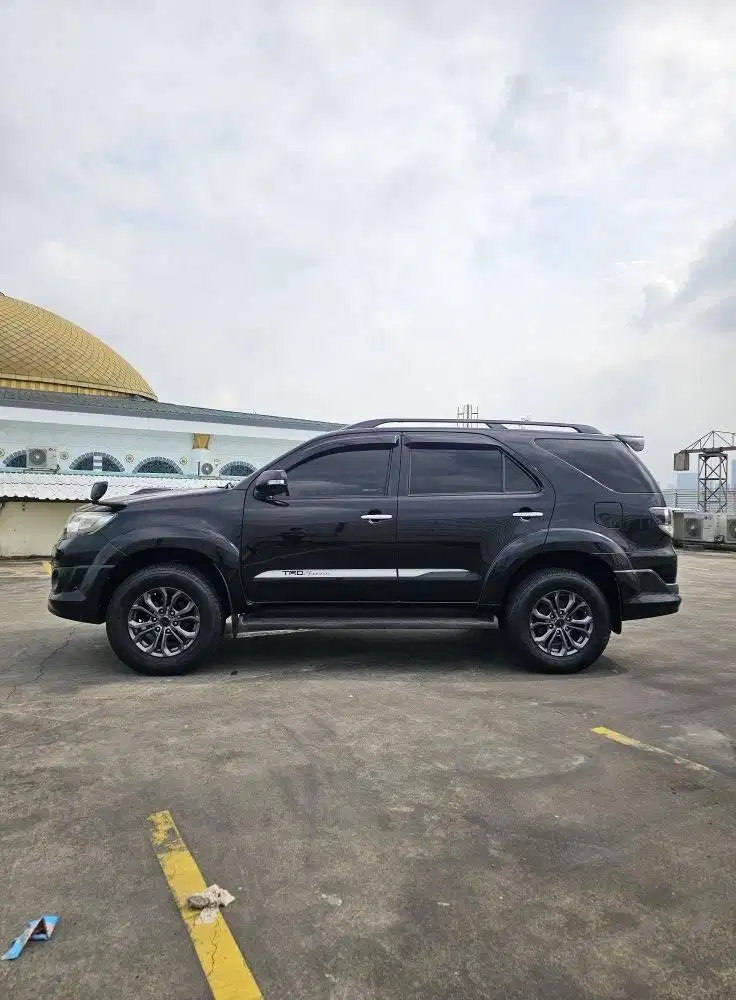 Toyota Fortuner G TRD 2015 diesel solar istimewa