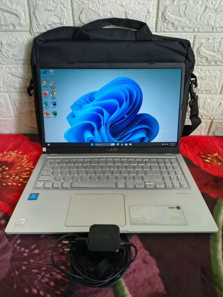 Laptop Asus A516MA, mulus, no minus
