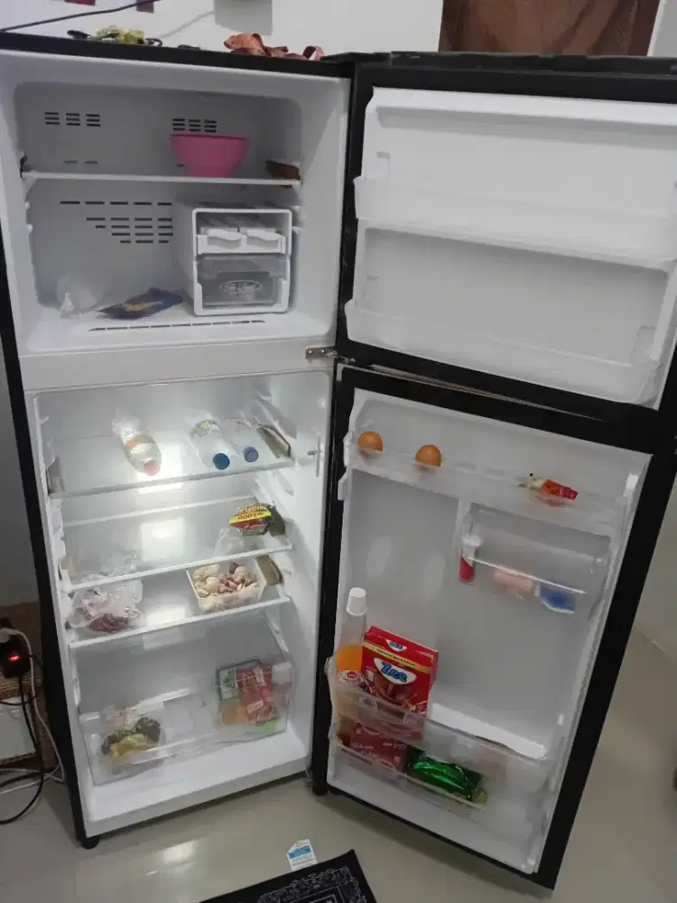 Kulkas Polytron 2 Pintu