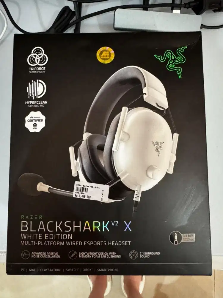 Razer Blackshark V2 x 7.1 Surround Sound Gaming Headset - White Color