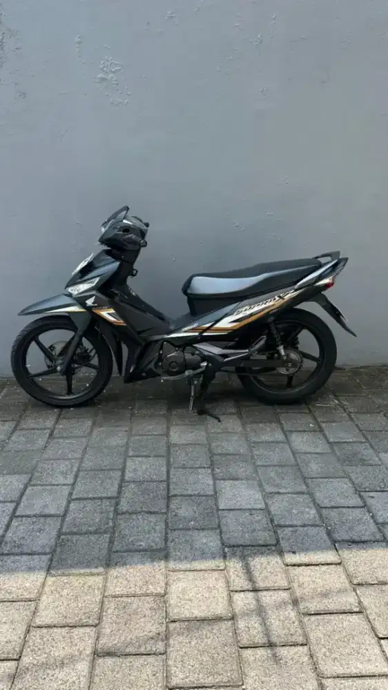 supra x 125fi 2023 tangan pertama