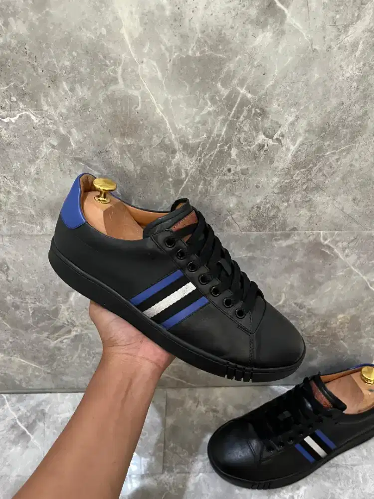 Sepatu Bally snakers original size 40