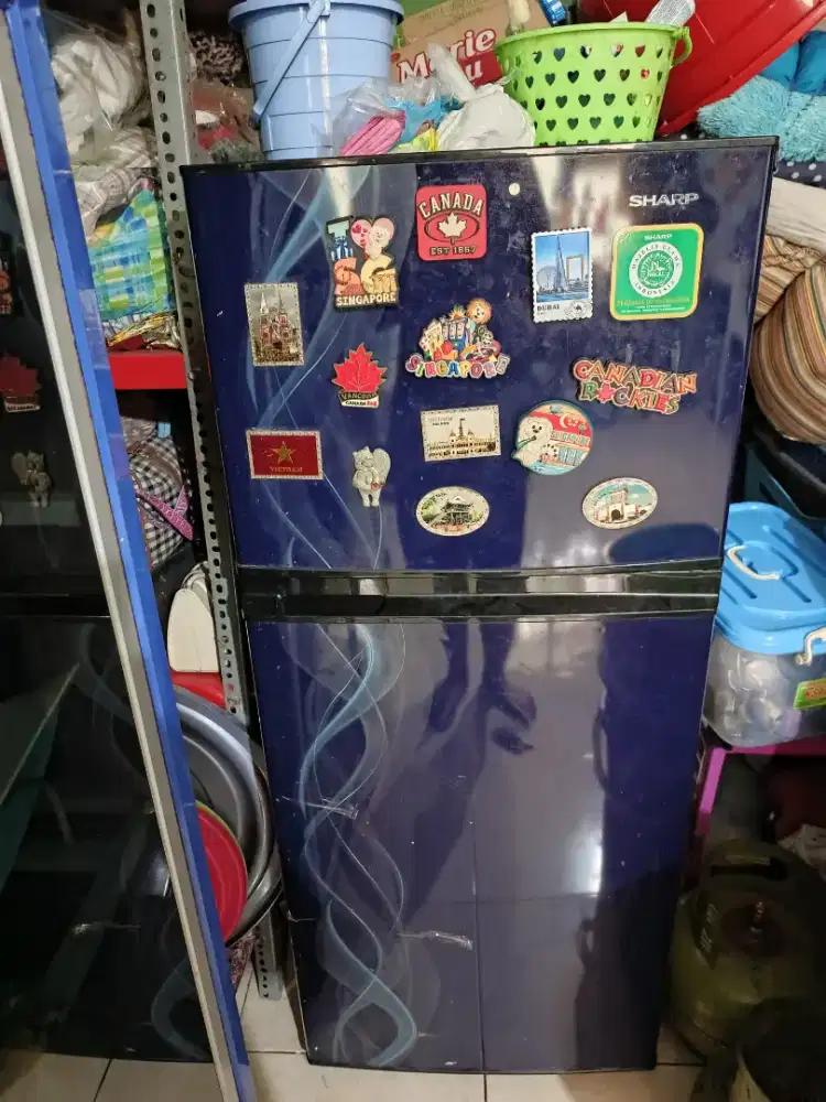 Kulkas 2 pintu merk sharp