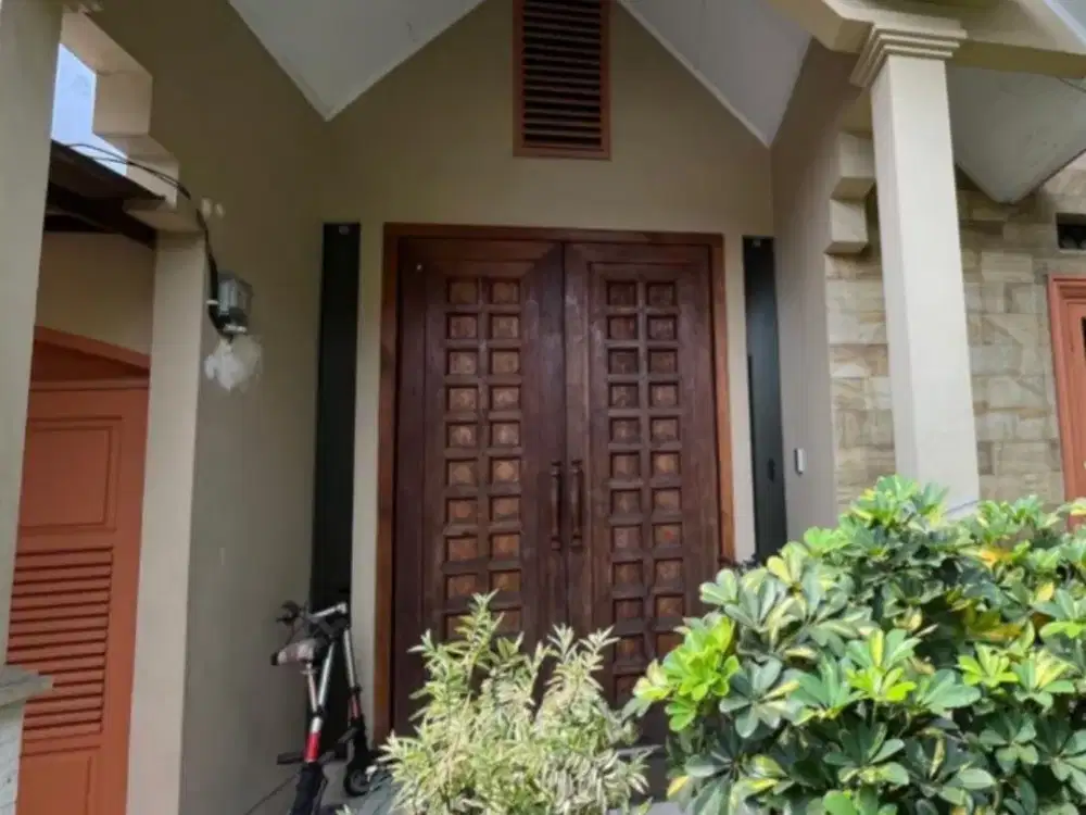 RUMAH CANTIK SIAP HUNI SANGAT TERAWAT DI GRIYA LOKA BSD
