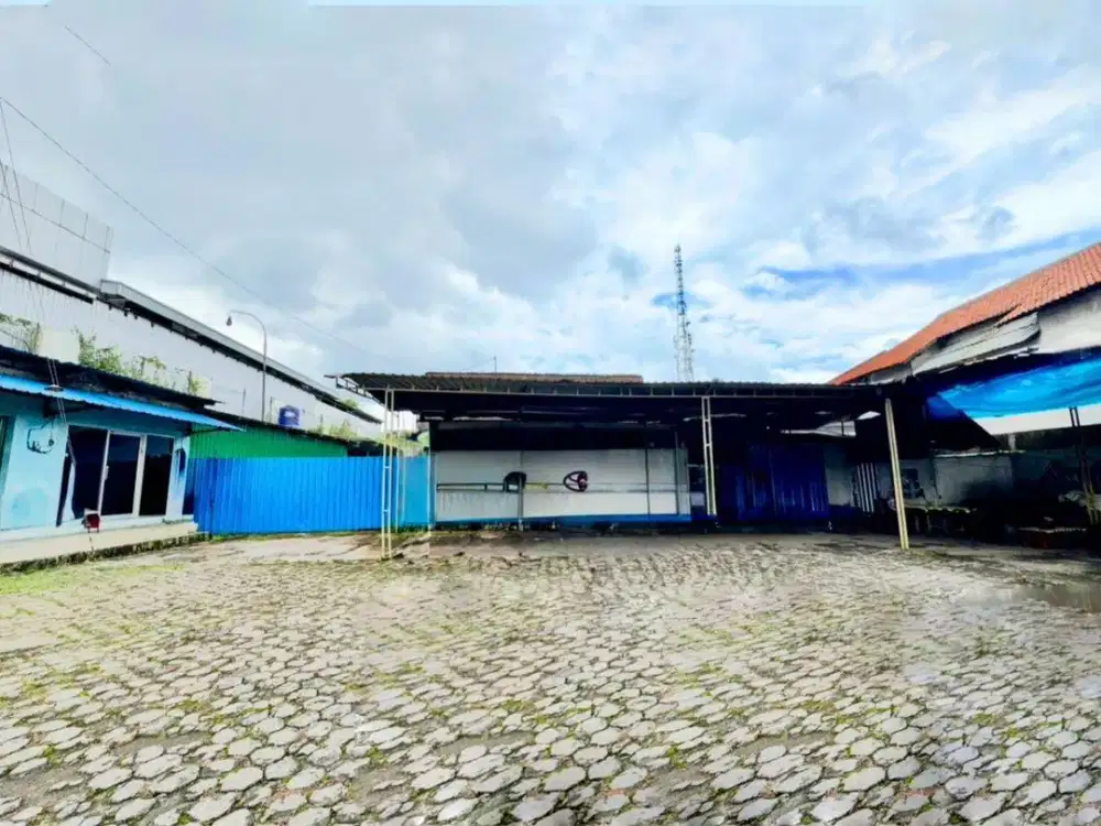 Dijual Gudang Akses Lebar Di Jl. Gatot Subroto  Kel. Bawen, Semarang