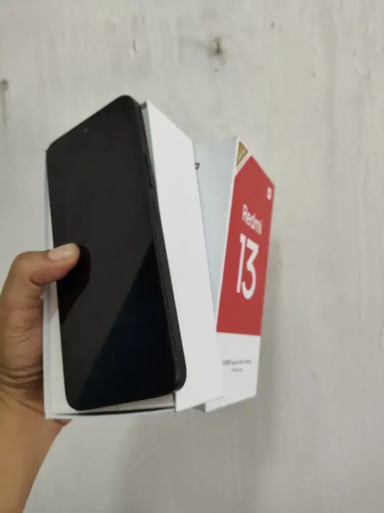 Redmi 13 8/256 lengkap mulus