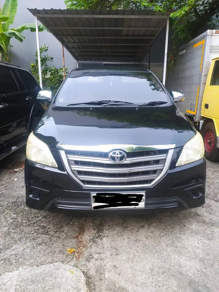 Kijang Innova 2013 E AT 2.0
