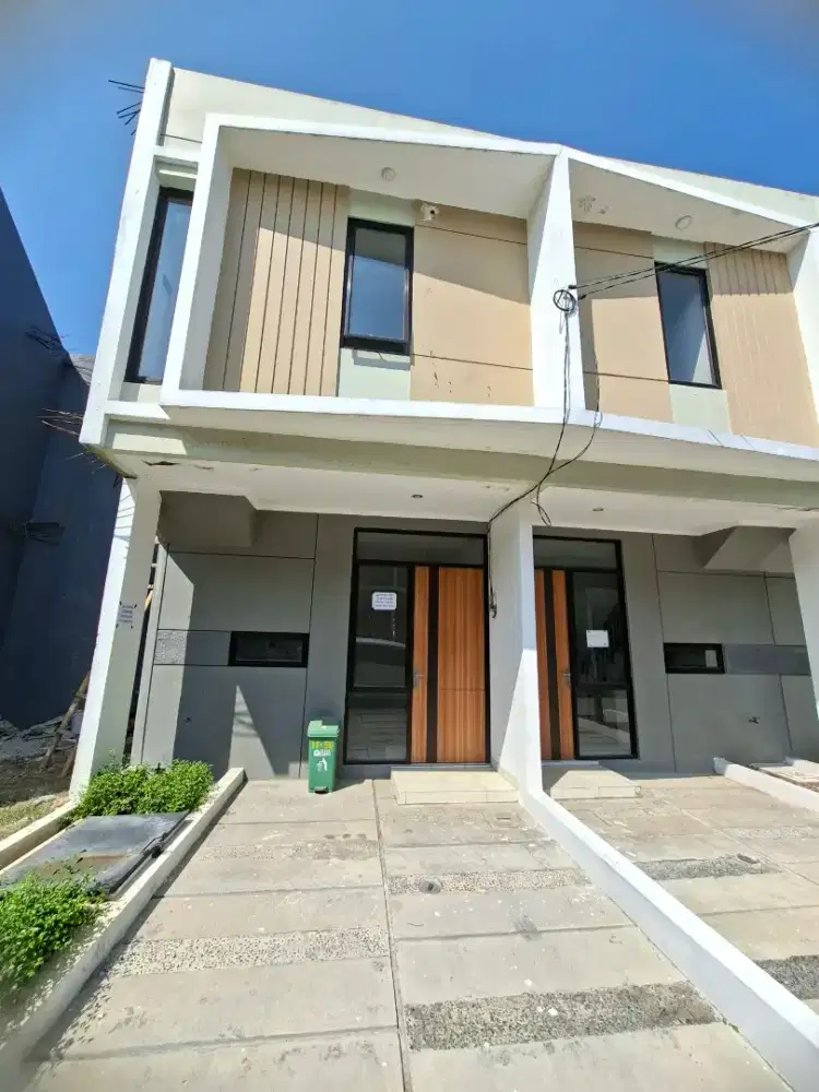 Di Kontrakan Rumah 2 lantai Cluster Thalasa Blok H 56 Galuh mas