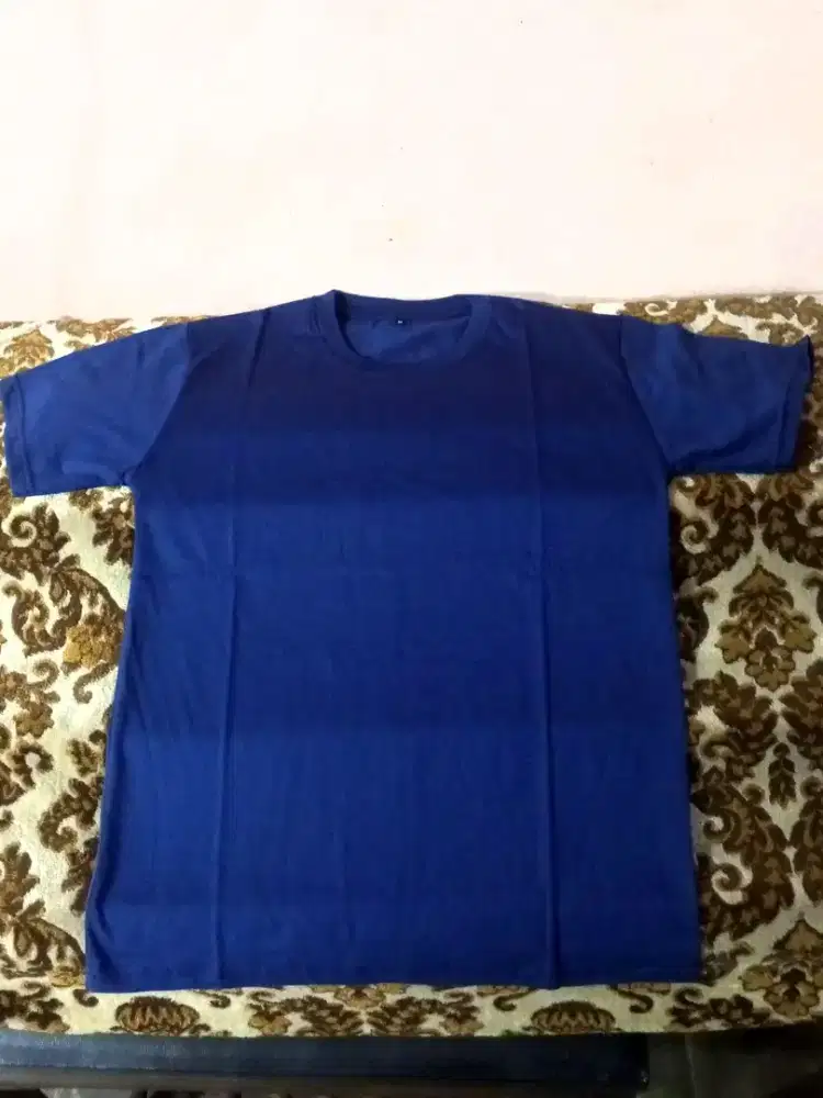 kaos polos pria