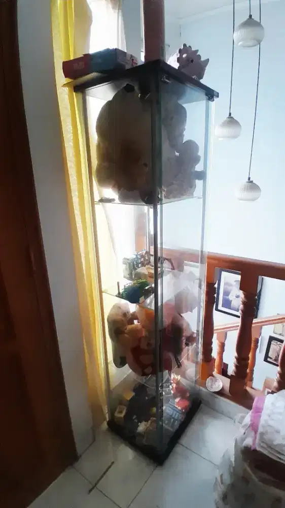 Lemari display kaca (Nego)