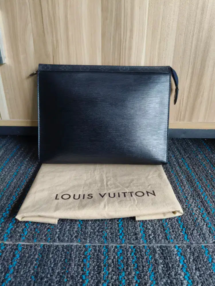 Louis Vuitton clutch original asli