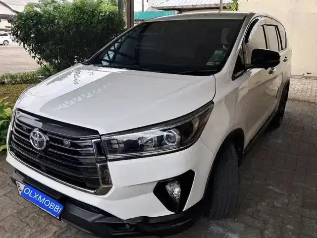 Toyota Innova Reborn 2.4 G Solar AT 2020
