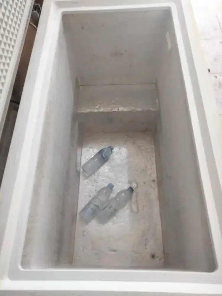 FREZER BOX 300LITER ( GEA )