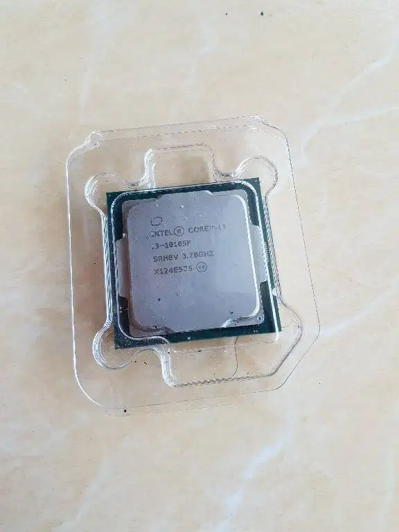 Processor Intel Core i3 10105F 8 cpu speed to 4.4Ghz lga 1200 gen 10th