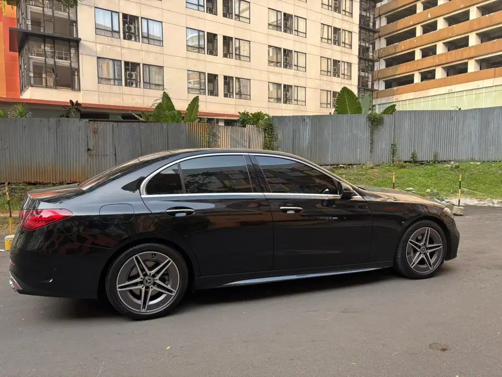 Mercy C300 2023 CASH 880 Juta!