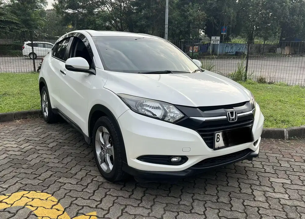 Honda HRV E CVT AT 2018 Putih
