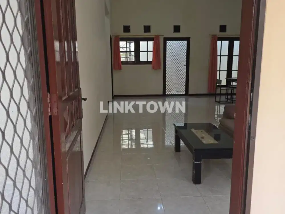 Disewakan Rumah Siap Huni Terawat Nego di Graha Sampurna Indah Surabaya
