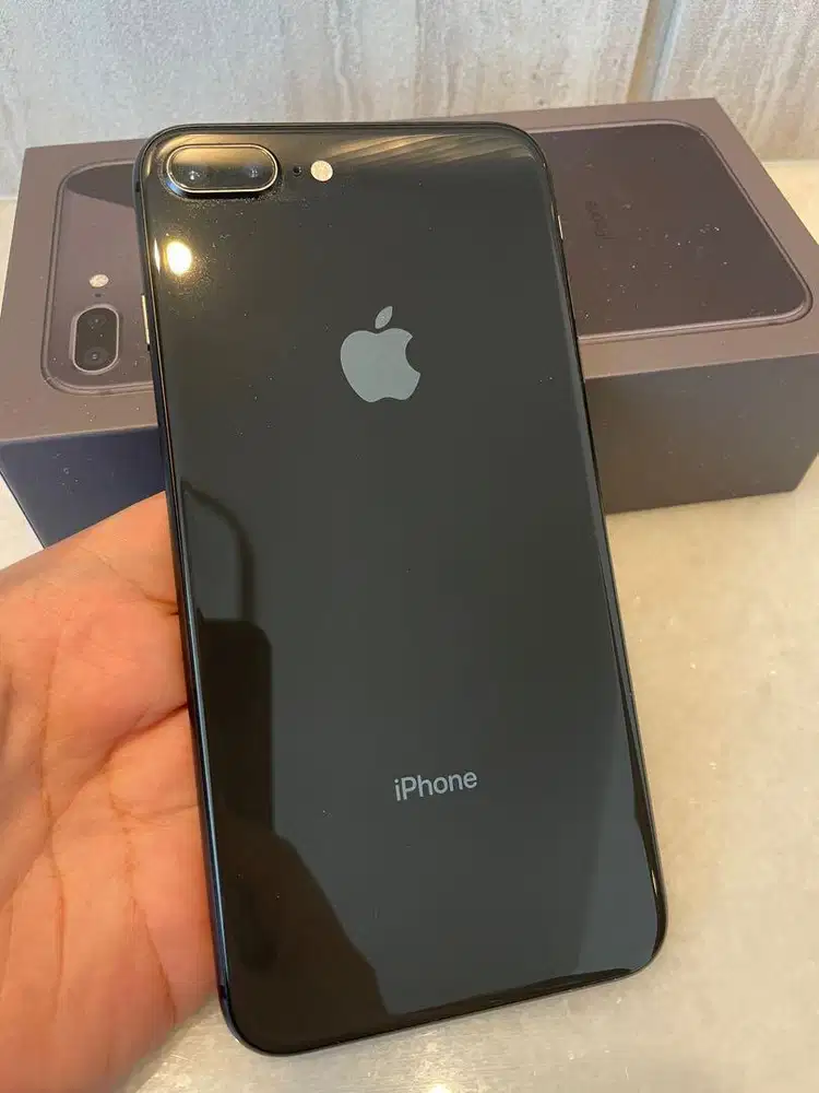 Iphone 8 plus 64GB.