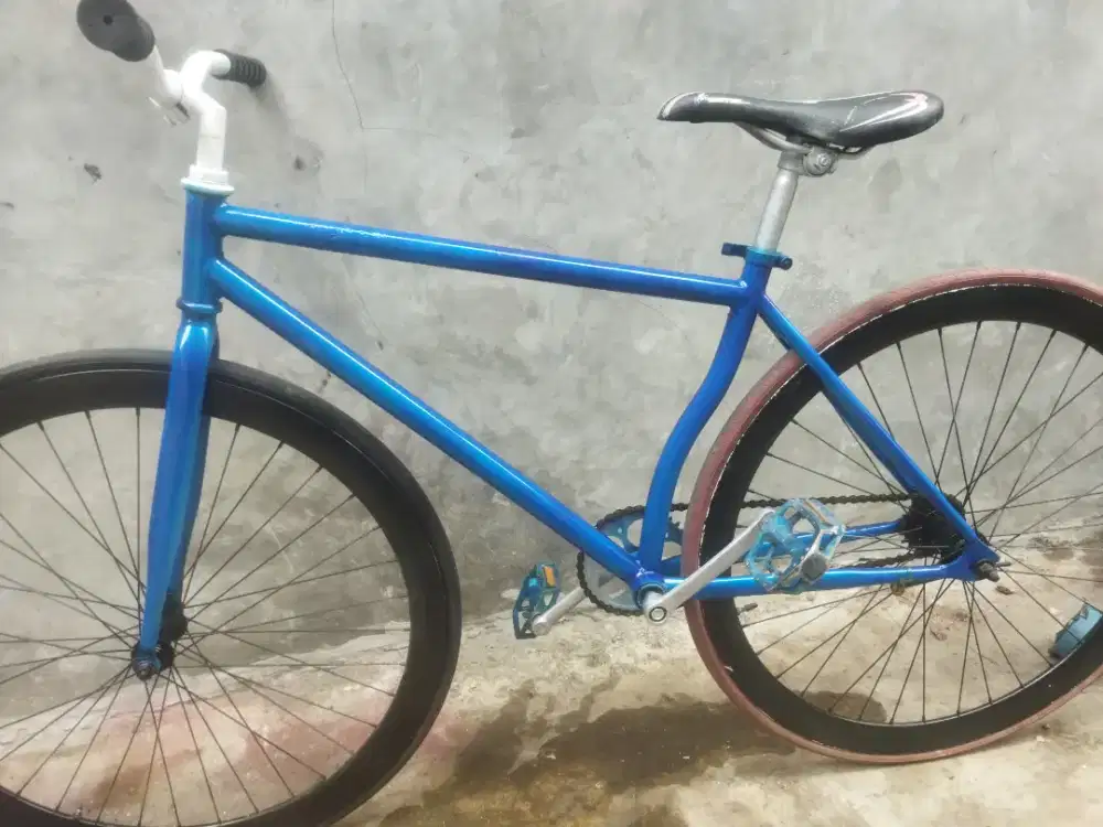 Sepeda fixie terpedo