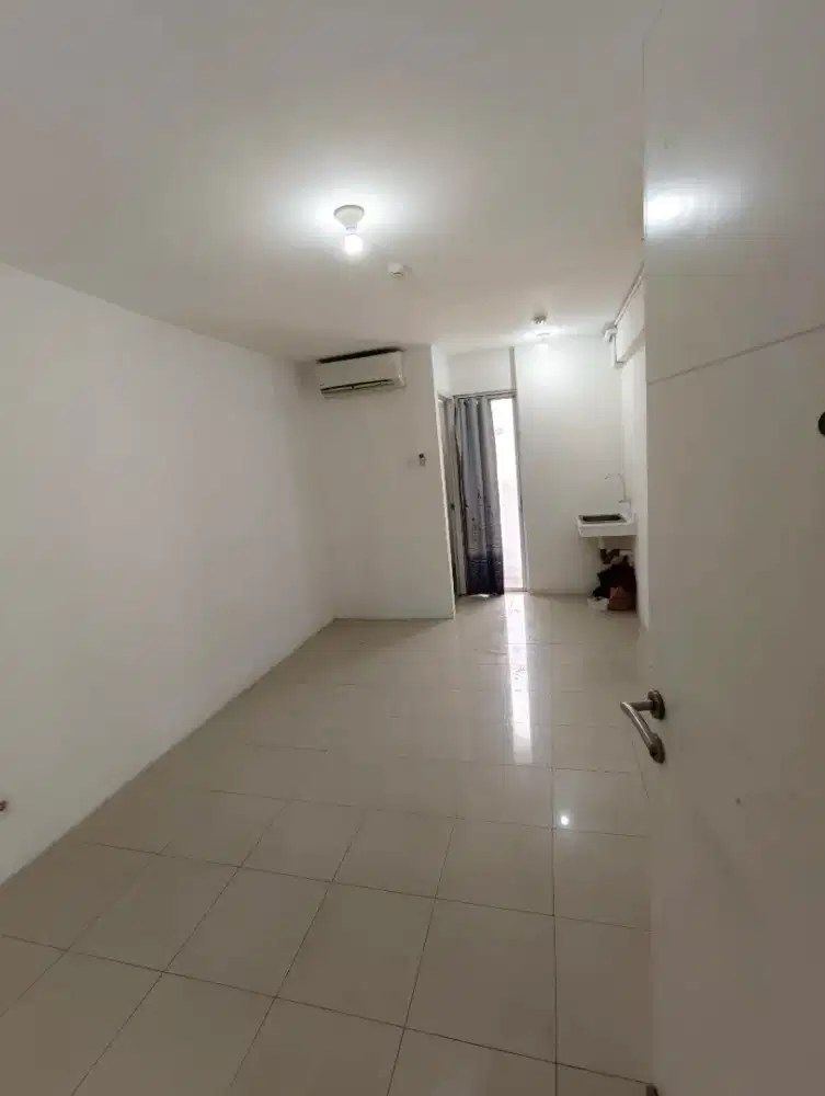 SEWA APARTEMEN BASSURA CITY