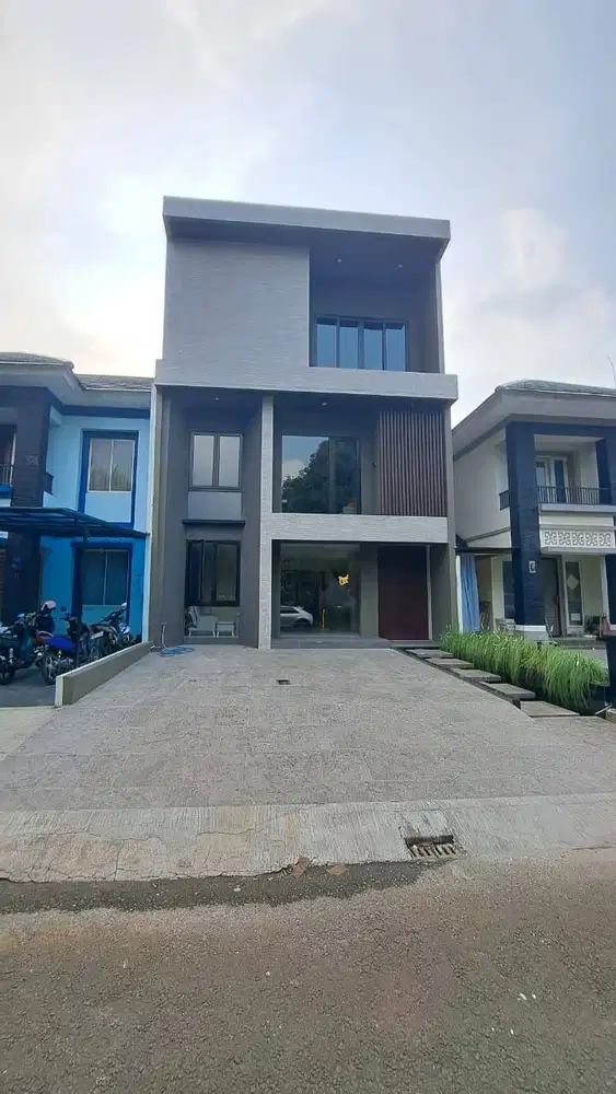 Siap Huni Luxury Living Hadap Taman di Alam Sutera