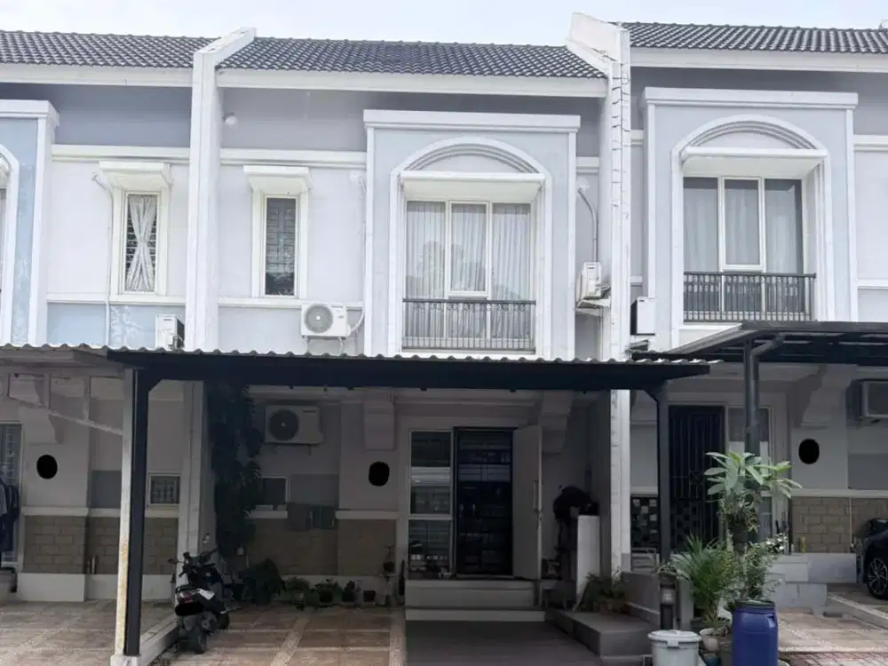 Rumah 2 Lantai 3+1 Kamar Hadap Selatan di Sevilla Park
