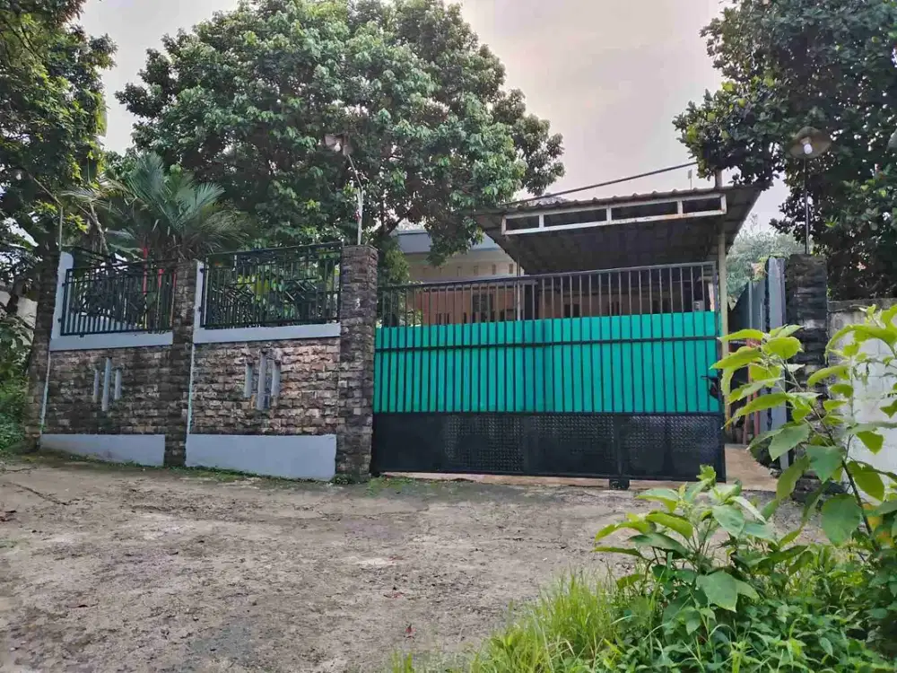 Dijual Cepat Rumah Asri Luas Dekat Stadion Pakansari Cibinong