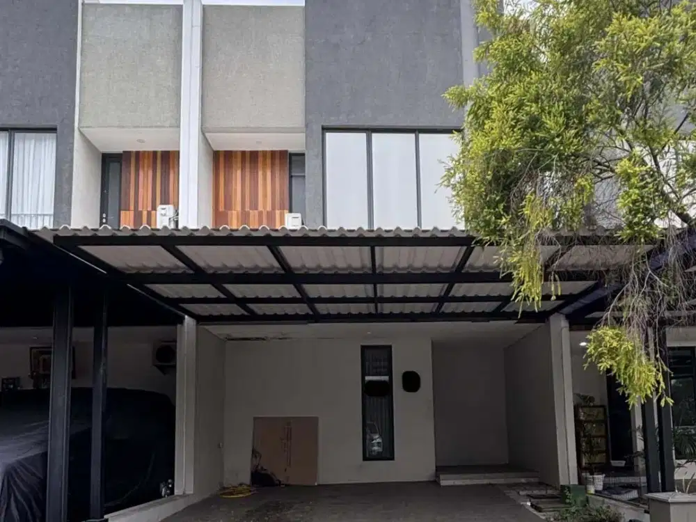 Rumah 2 Lantai 3 Kamar Timur Laut Siap Huni di Sektor 7