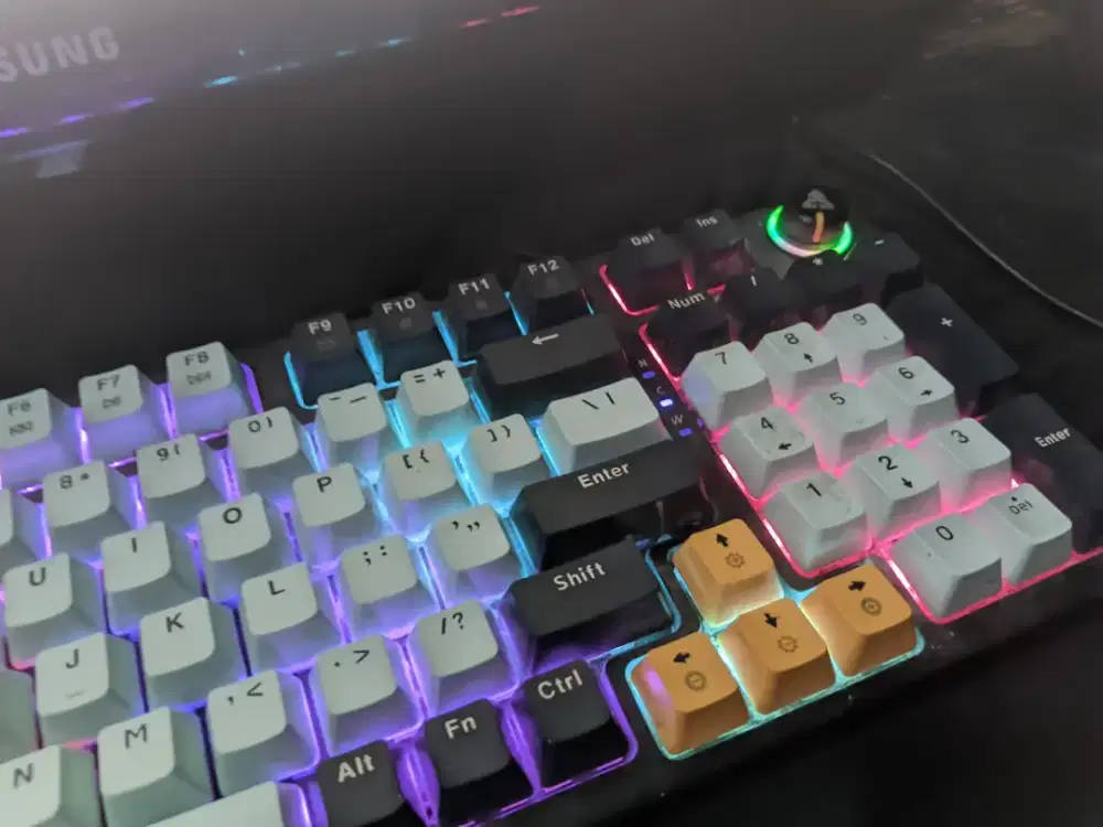 Keyboard Fantech MIZU ATOM96V2 SKY bekas 120rb