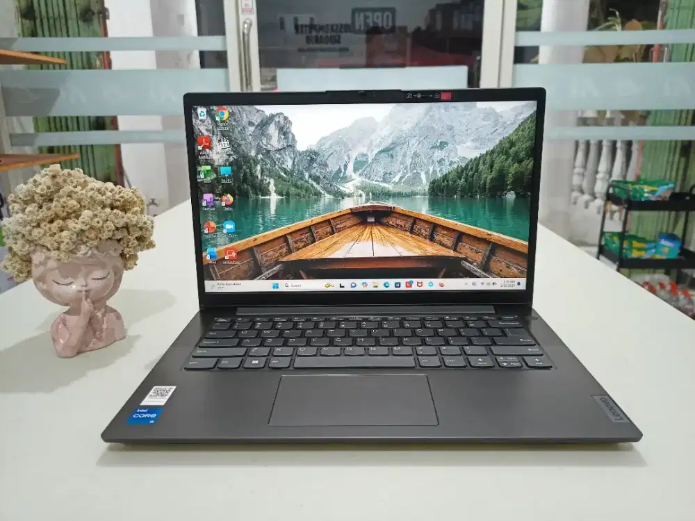 Laptop second Lenovo V14-G4 IRU Intel Core i5-Gen13 Ram 8 GB