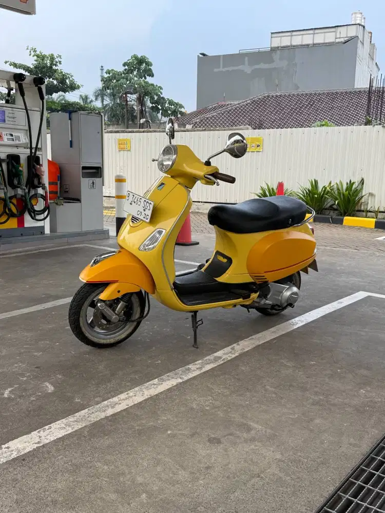 VESPA LX 150 2VIE 2011