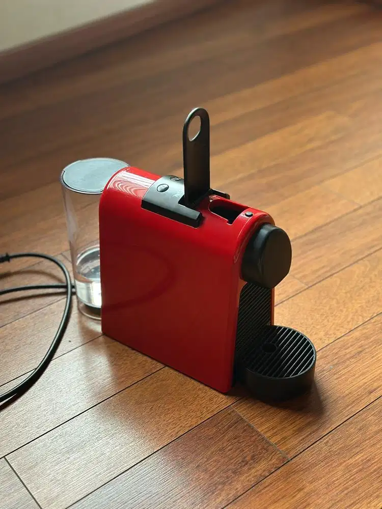 Nespresso Essenza Mini D30 Merah Original - Mesin Kopi Kapsul Espresso