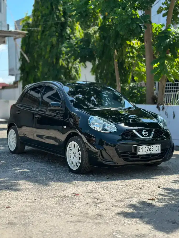 Nissan march 1.2 manual