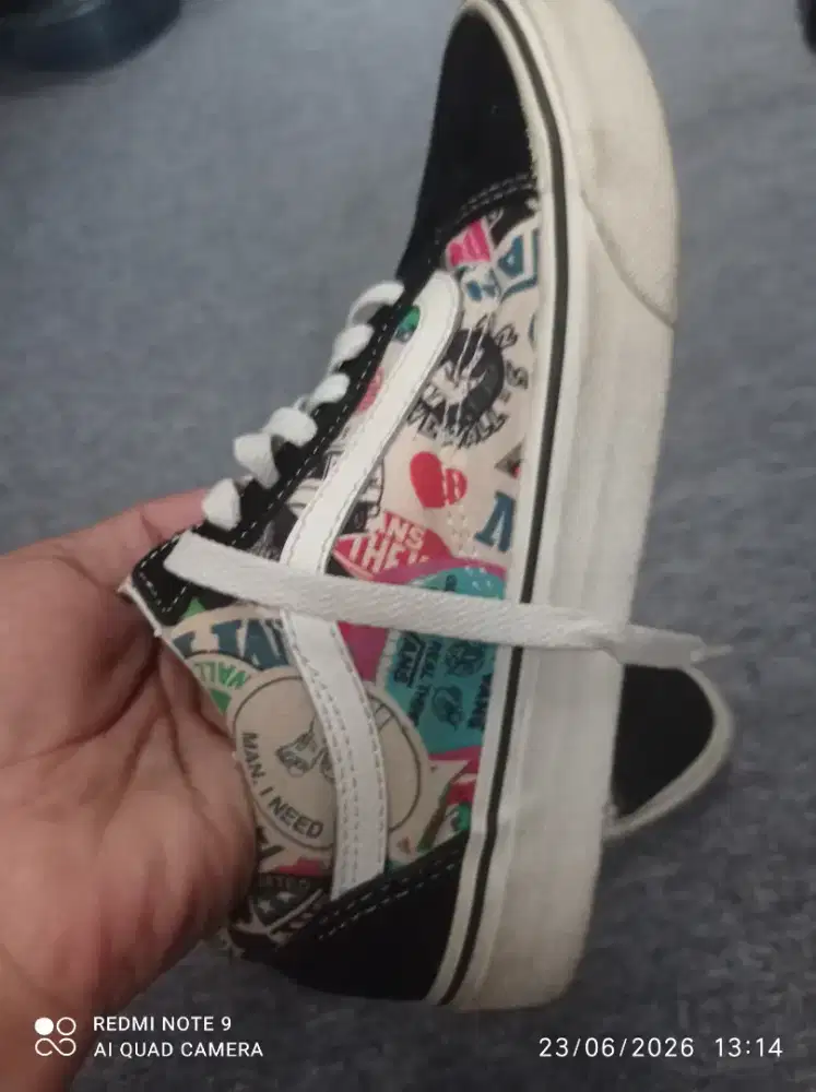 Sepatu Vans  size 37