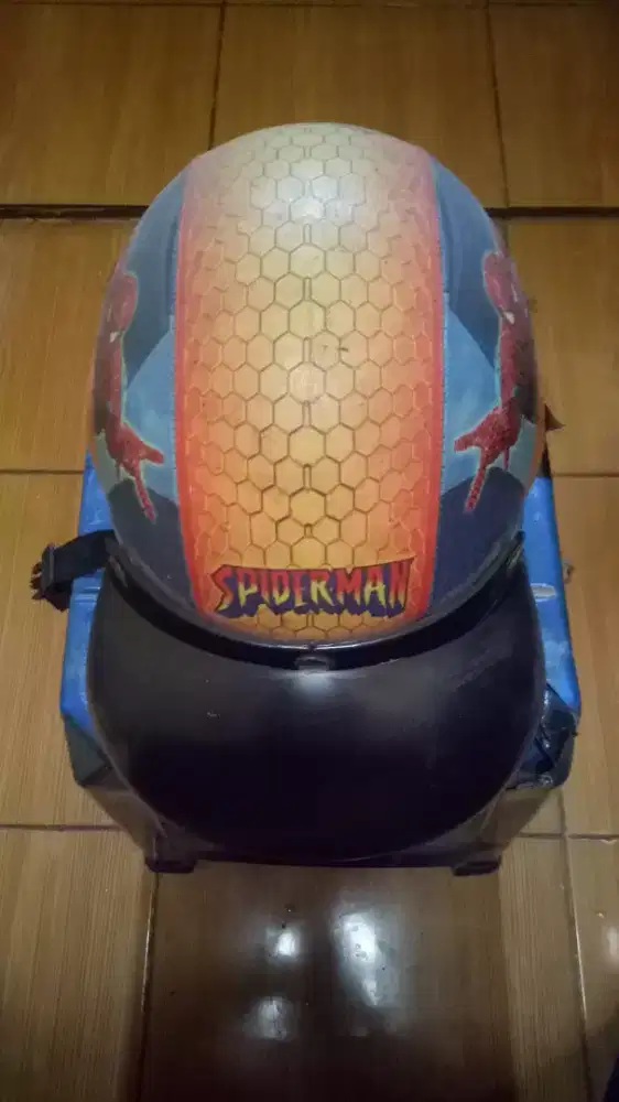 Helm Balita Spiderman