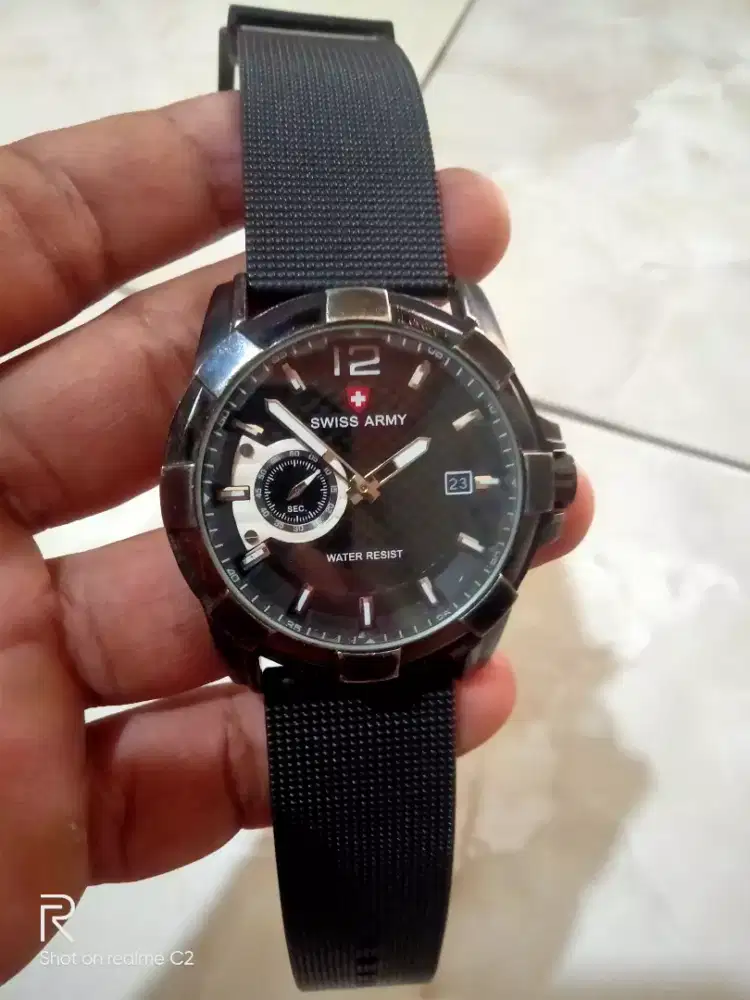 JAM TANGAN PRIA SWISS ARMY