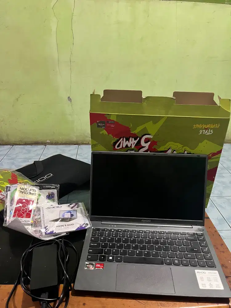 Laptop Axio hype 5 Amd radeon ryzen 5