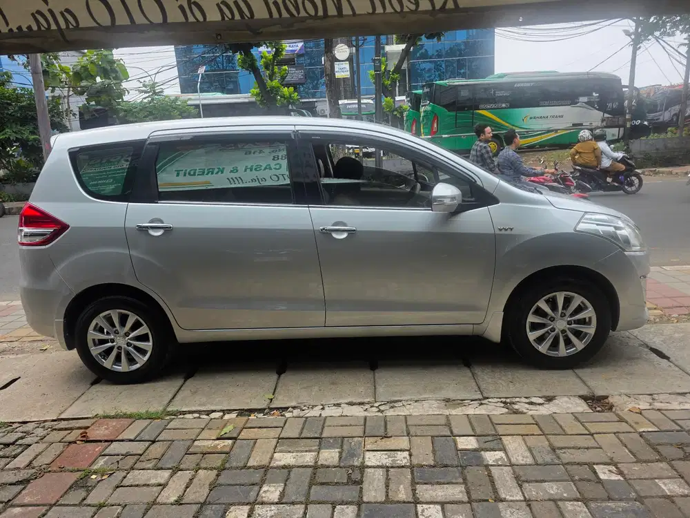 Suzuki Ertiga 2013 Bensin