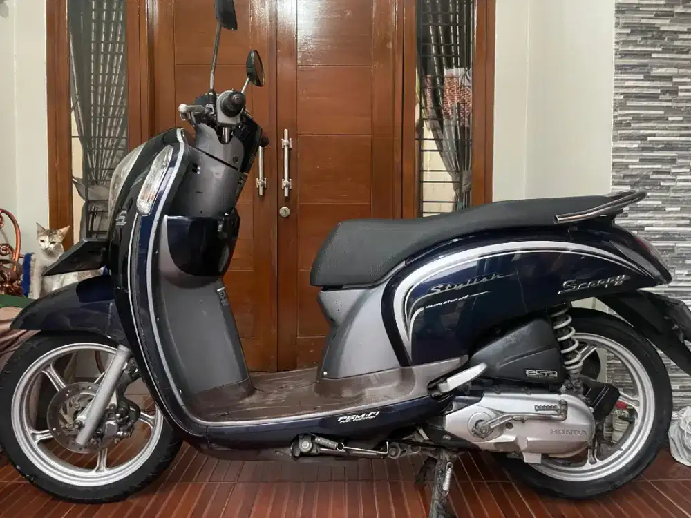 Dijual Honda Scoopy Stylist tahun 2017 Warna biru