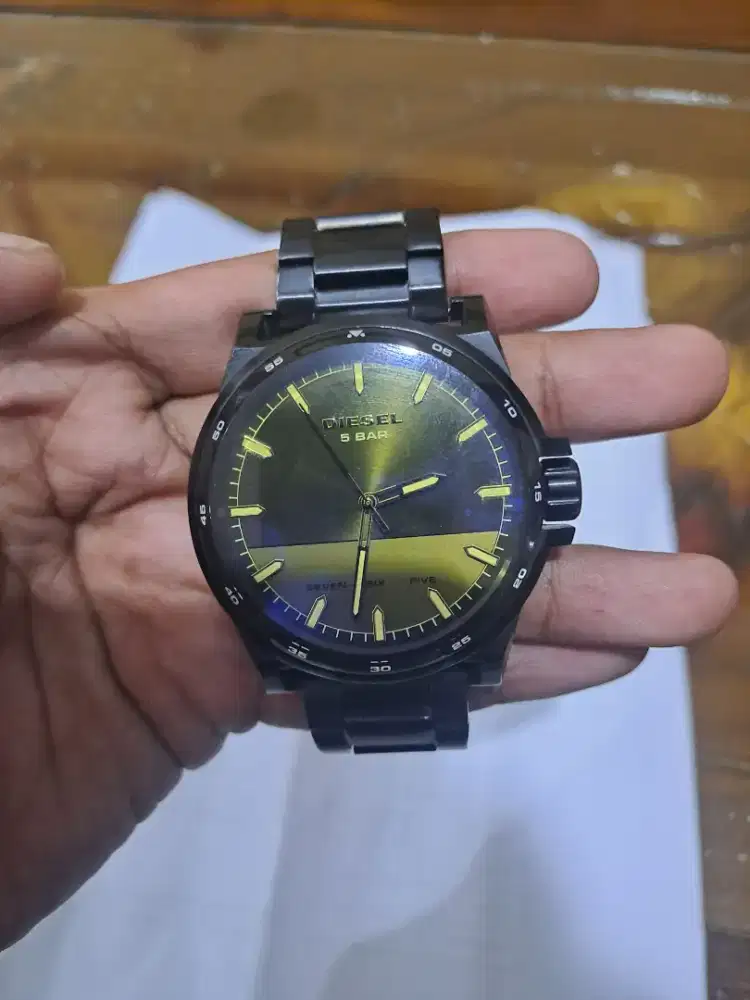 Jam tangan DIESEL
