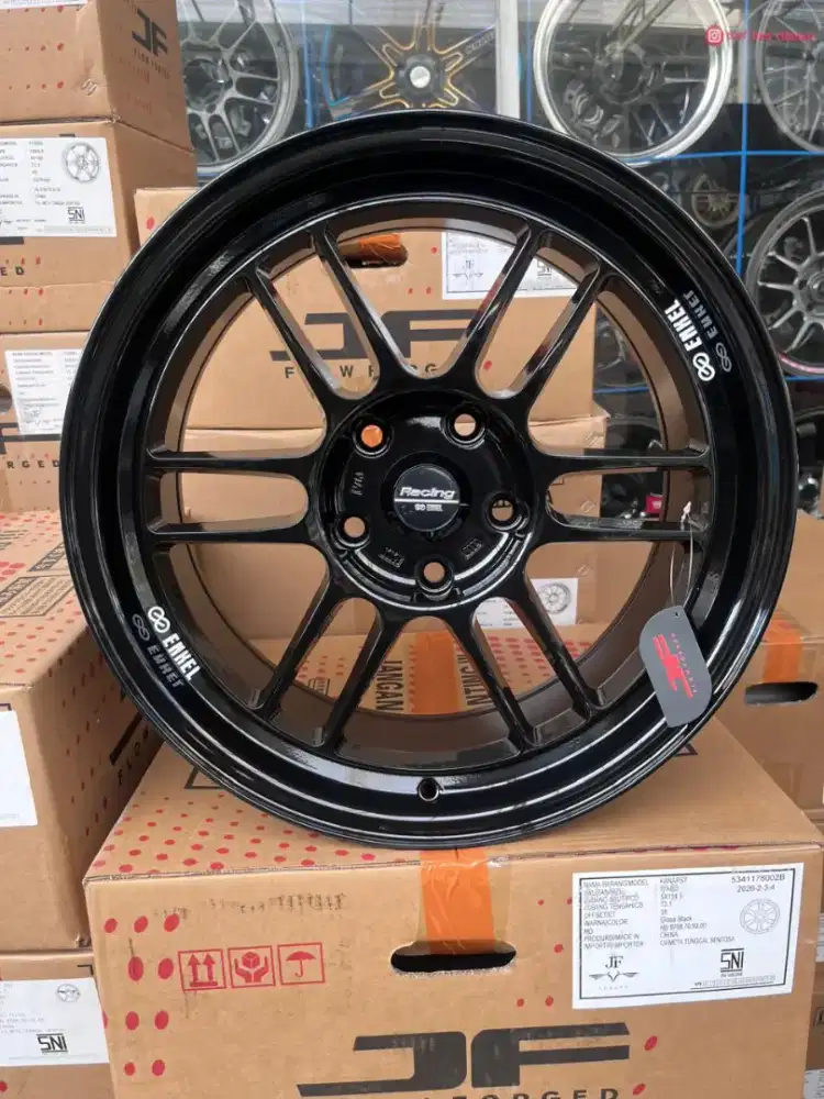 Enkei rpf1 ring 17 lebar 8 pcd 5x114,3 ET 38 innova hrv xpander