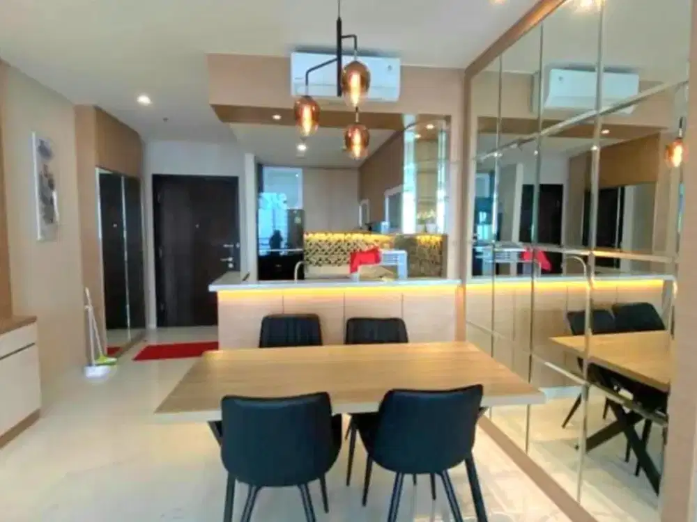 Jual Apartemen Central Park, 2 Bedroom Furnished Bagus Lantai Tinggi View Bagus
