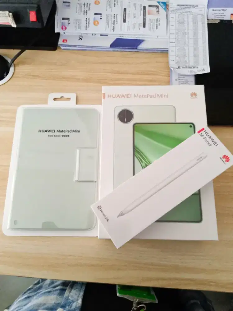 Huawei MatePad Mini Free Cover & Pen