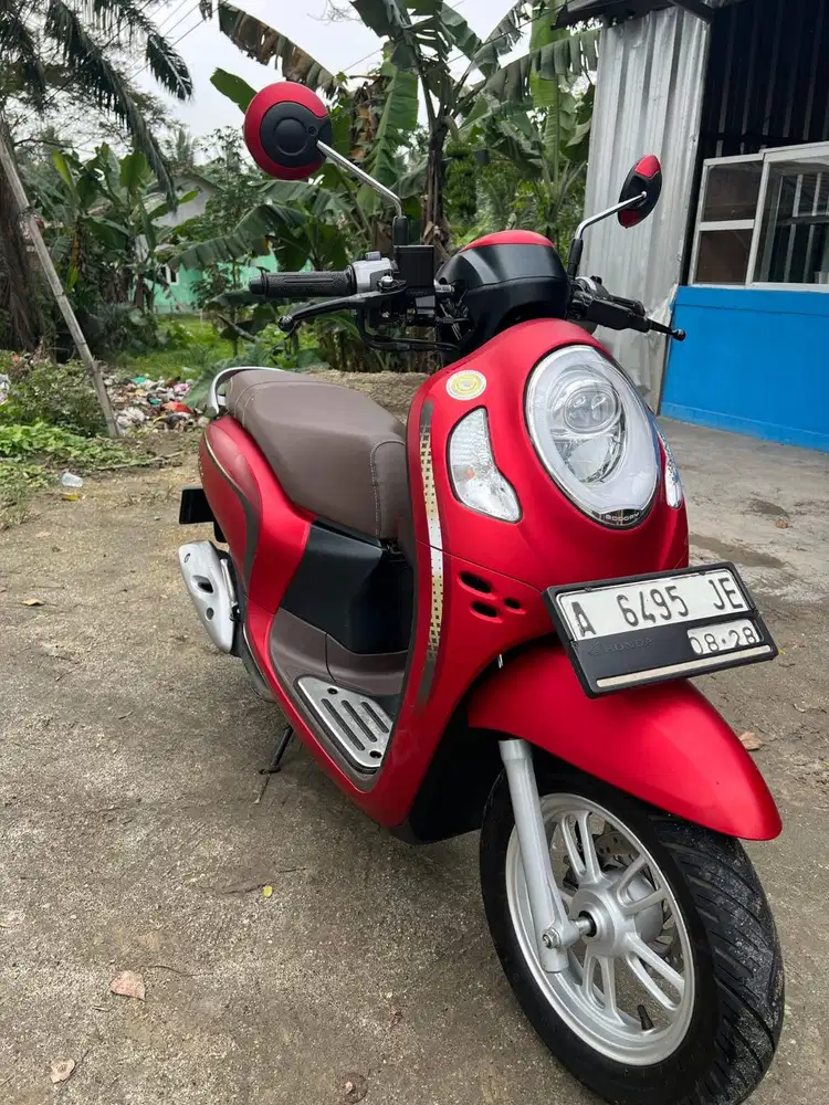 SCOOPY STYLISH TAHUN 2023