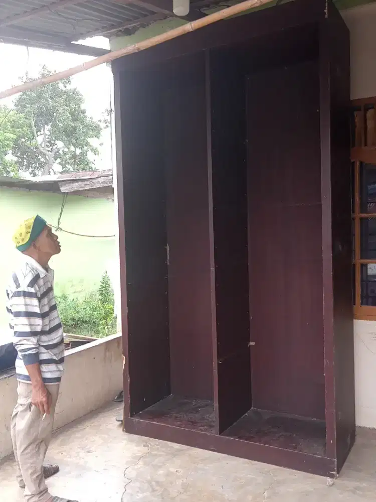 Jual lemari bekas murah