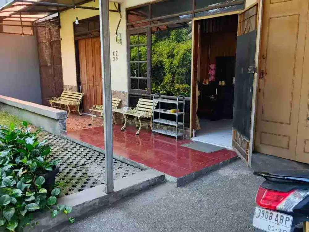 Murah !!! Rumah dibawah harga pasar Mainroad Taman Holis Indah 1 Bandung