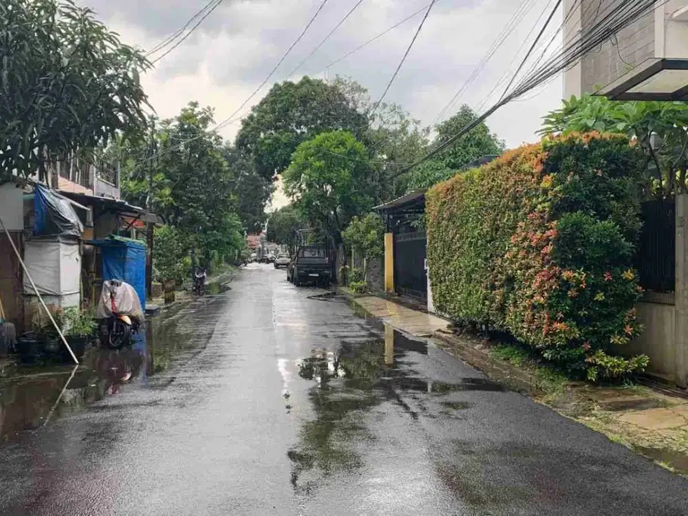 DIJUAL RUMAH TURANGGA MARTANEGARA TENGAH KOTA BANDUNG STRATEGIS