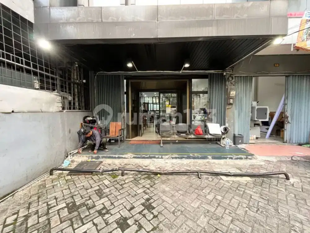 Disewakan Ruko Gandeng Jalan Raya
