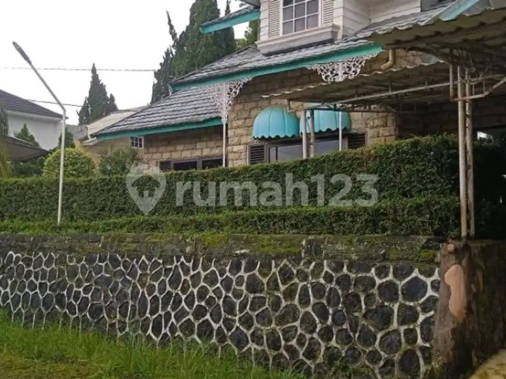 Dijual Villa Green Apple Puncak Cipanas