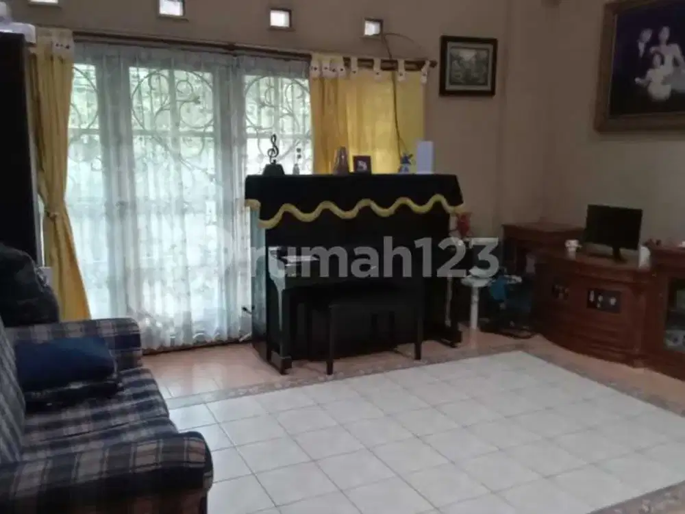 Disewakan Rumah Hoek Citra 3 Kalideres